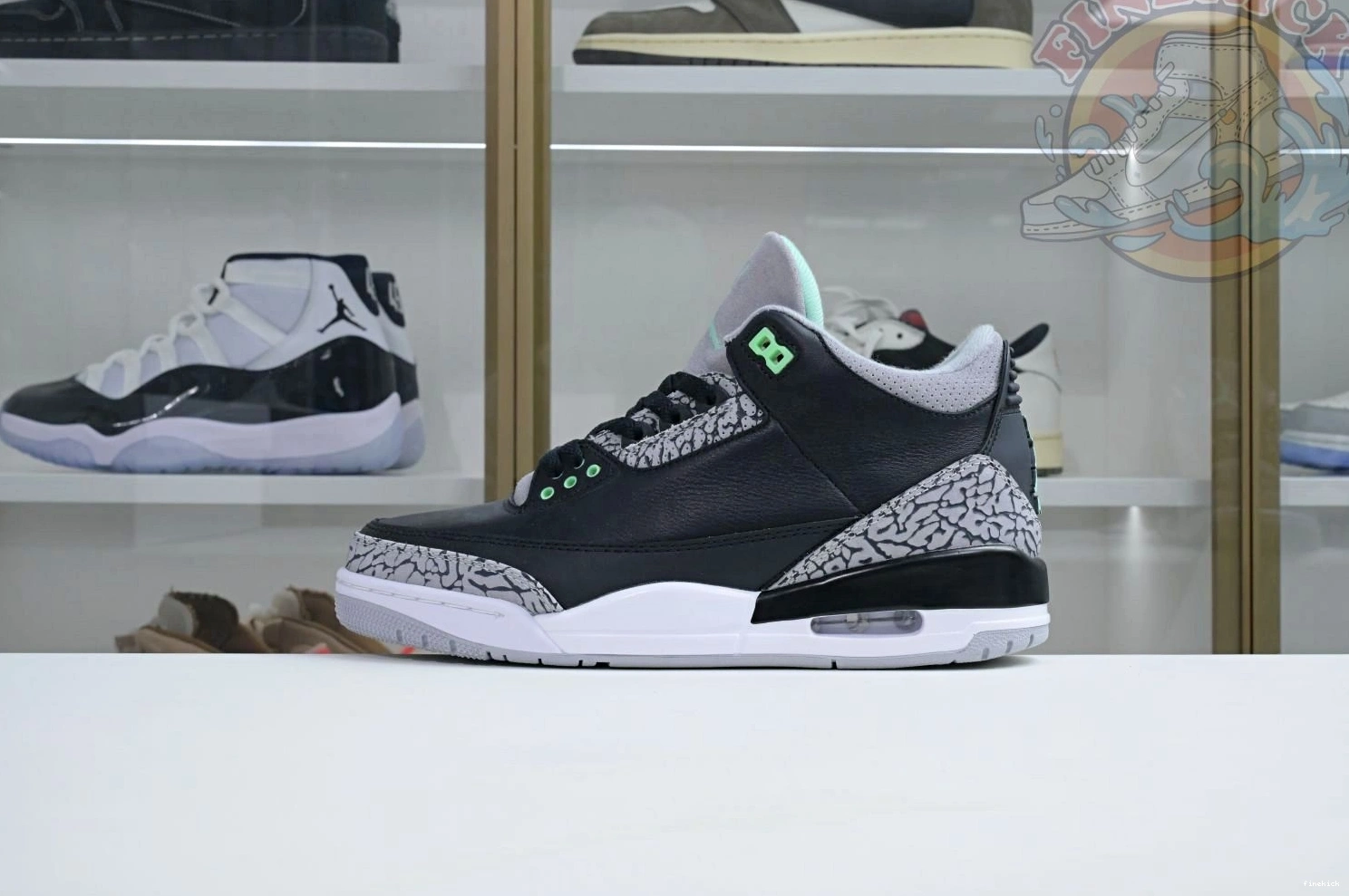 3 Glow Air Green Jordan 0302